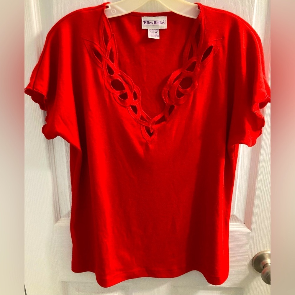 Scalloped Neckline Tee